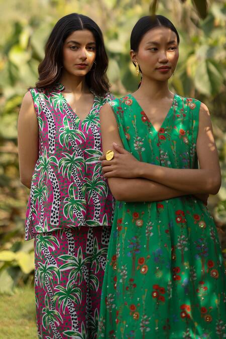 EWOKE_Green Crepe Embroidery V-neck Floral Midi Dress _Online_at_Aza_Fashions
