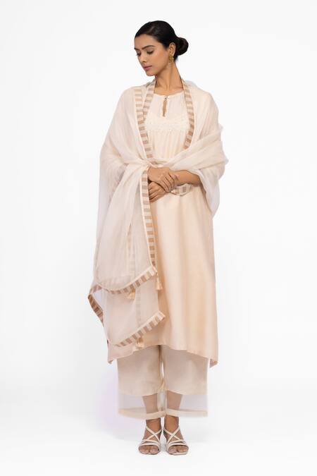 Shop Bhavik Shah Beige Chanderi , Cotton, , Organza Embroidery, Tassels Kurta Set Online at Aza Fashions Shop_Bhavik Shah_Beige Chanderi , Cotton, , Organza Embroidery, Tassels Kurta Set _Online_at_Aza_Fashions