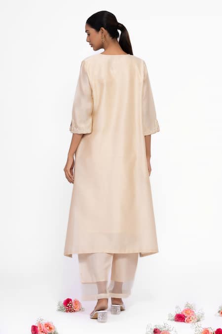 Bhavik Shah Embroidered Chanderi Silk Kurta Set 