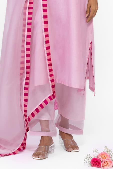 Bhavik Shah_Pink Chanderi , Organza Embroidery V-neck Kurta Set _Online_at_Aza_Fashions