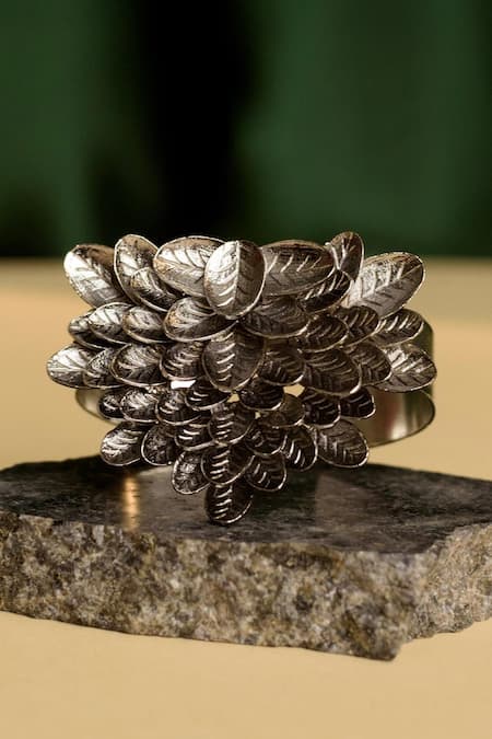 Buy_Trupti Mohta_Silver Plated Studs Leaf Motif Bracelet _Online_at_Aza_Fashions