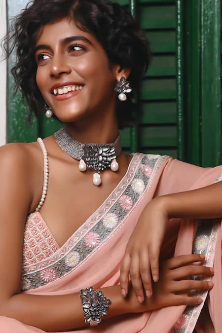 Trupti Mohta Leaf Motif Silver Bracelet 