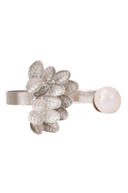 Trupti Mohta Baroque Pearl Bracelet 