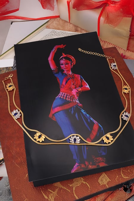 Trupti Mohta Lotus Pattern Gold Kamarbandh 