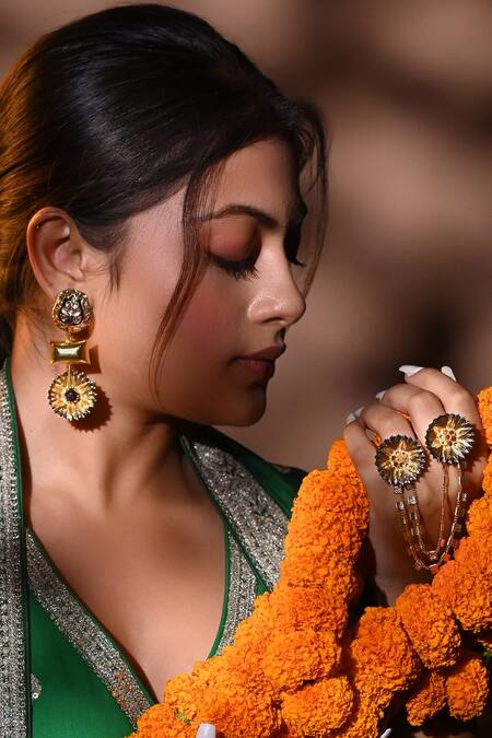 Buy_Trupti Mohta_Gold Plated Designer Ring 