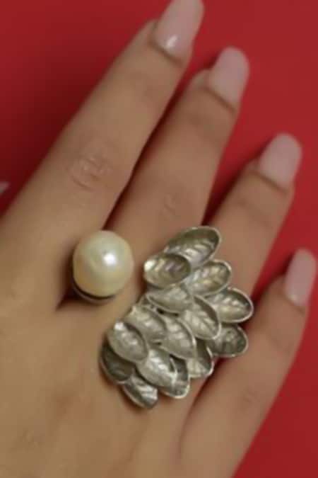 Trupti Mohta Baroque Silver Ring with Pearl 