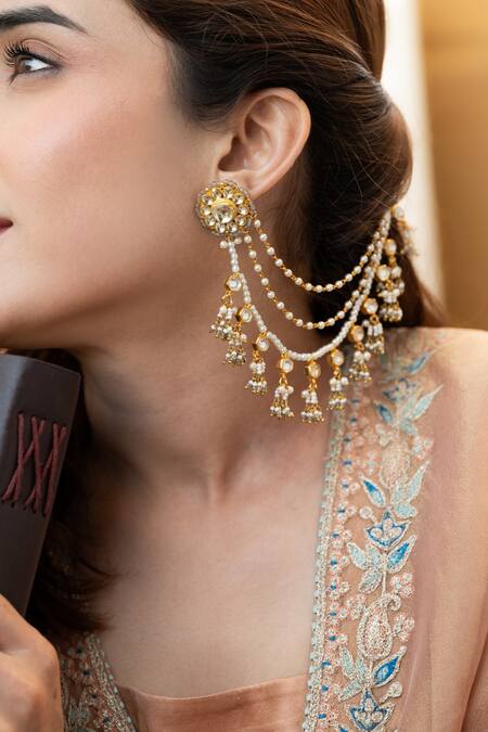 Do Taara Gray Pearls Kundan Onyx Designer Earrings at Aza Fashions Do Taara_Gray Pearls Kundan Onyx Designer Earrings _at_Aza_Fashions