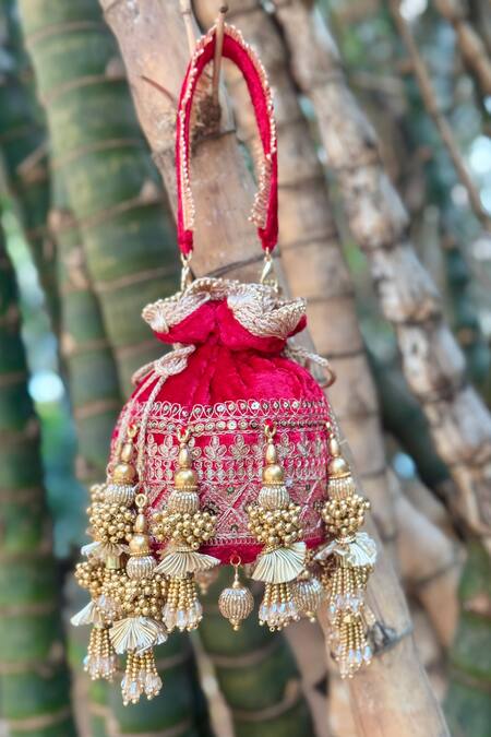 Buy Bhavna Kumar Red Tassels, Beads Velvet Potli With Gold Online at Aza Fashions Buy_Bhavna Kumar_Red Tassels, Beads Velvet Potli With Gold_Online_at_Aza_Fashions