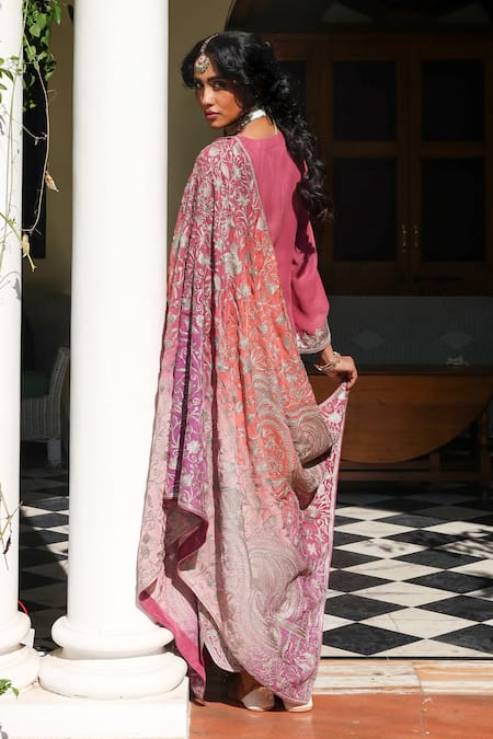 Shop_Angad Creations_Pink Embroidery Round Neck Semi Hand Tilla Thread Kurta Set _at_Aza_Fashions