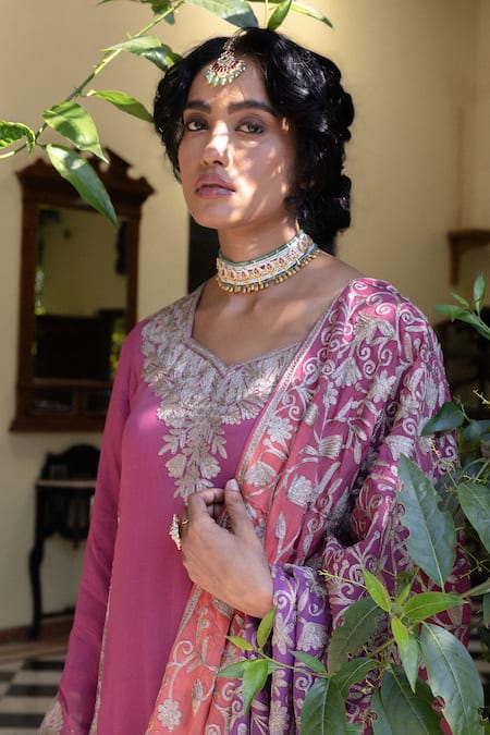 Buy_Angad Creations_Pink Embroidery Round Neck Semi Hand Tilla Thread Kurta Set _Online_at_Aza_Fashions