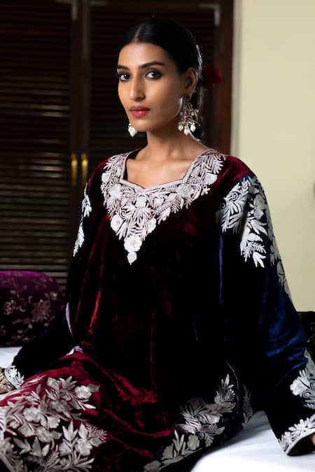 Angad Creations_Maroon Embroidery Square Neck Velvet Kurta Set In And Blue _Online_at_Aza_Fashions