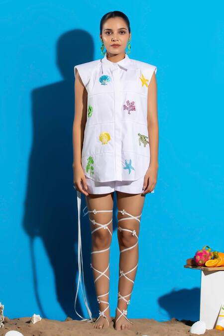 Angsa By Nidhir & Shelly White Cotton Embroidery Collared Padded Shirt With Sea Motifs Online at Aza Fashions Angsa By Nidhir & Shelly_White Cotton Embroidery Collared Padded Shirt With Sea Motifs _Online_at_Aza_Fashions