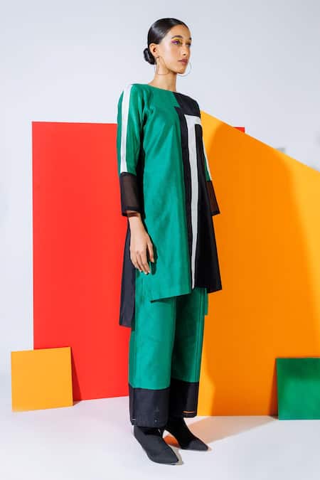 Angsa By Nidhir & Shelly Color-Blocked Kurta & Palazzo Set 