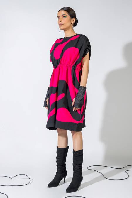 Angsa By Nidhir & Shelly_Magenta Cotton Crew Neck Color-blocked Black Dress _Online_at_Aza_Fashions