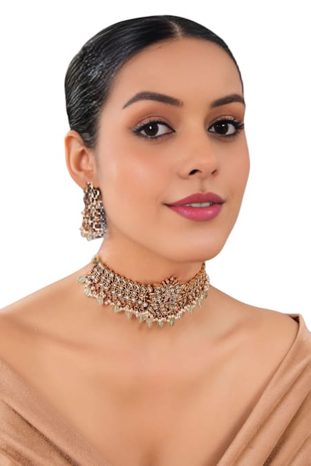 Auraa Trends Gold Plated Diamonds, Pearls, Stones Kundan Polki Choker Necklace Set at Aza Fashions Auraa Trends_Gold Plated Diamonds, Pearls, Stones Kundan Polki Choker Necklace Set _at_Aza_Fashions