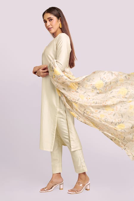 Blue Lotus Design Ivory Organza V-neck Printed Dupatta Kurta Set Online at Aza Fashions Blue Lotus Design_Ivory Organza V-neck Printed Dupatta Kurta Set _Online_at_Aza_Fashions