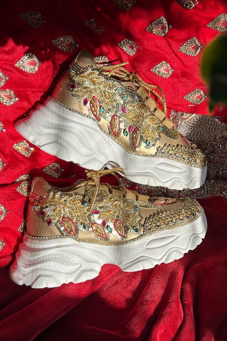 Chal Jooti Embroidered Gold Sneaker with Ruby Accents 