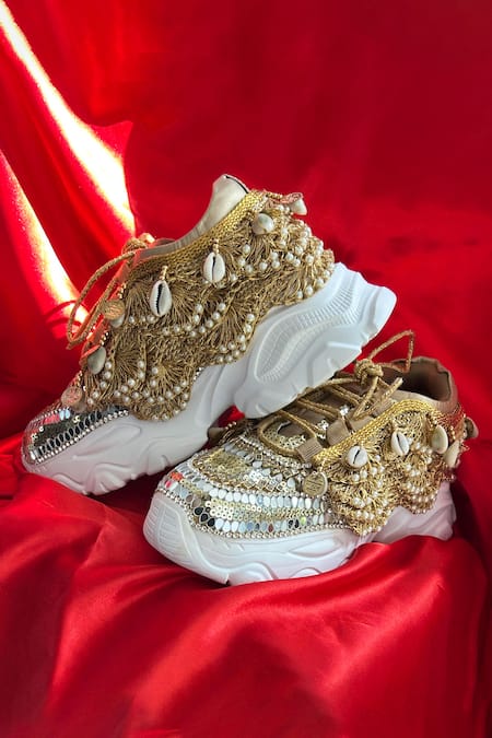 Chal Jooti Gold Bohemian Gypsy Wedding Sneakers Online at Aza Fashions Chal Jooti_Gold Bohemian Gypsy Wedding Sneakers _Online_at_Aza_Fashions