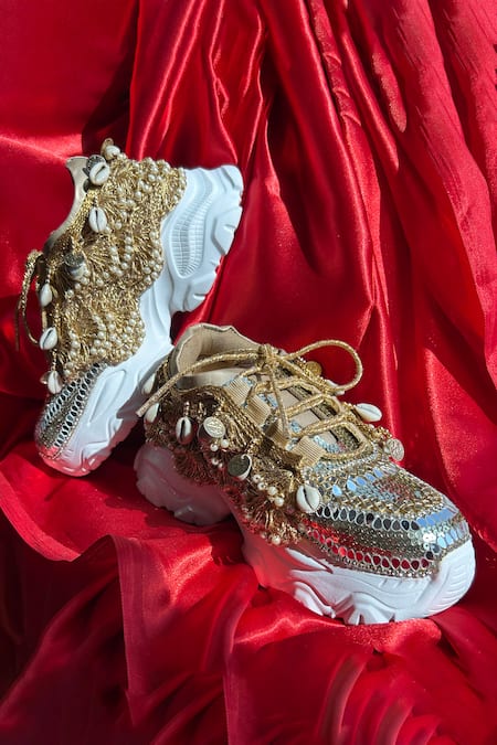Chal Jooti Gold Bohemian Gypsy Wedding Sneakers at Aza Fashions Chal Jooti_Gold Bohemian Gypsy Wedding Sneakers _at_Aza_Fashions