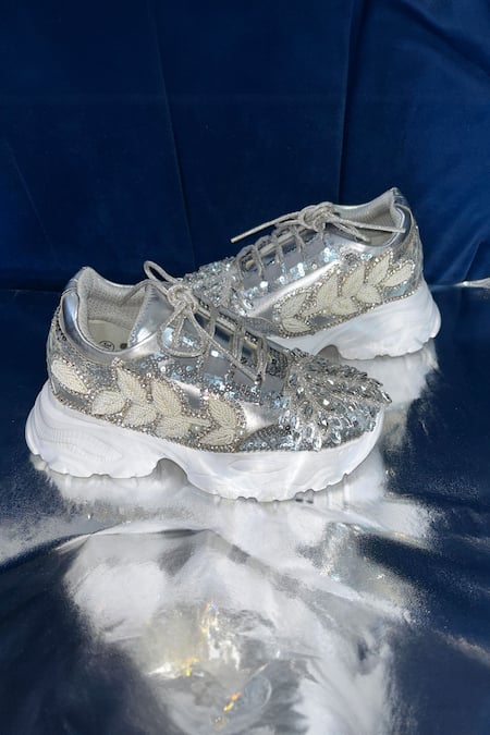 Chal Jooti_Silver Snowflake Pearls Designer Sneakers _Online_at_Aza_Fashions