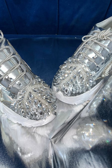 Chal Jooti_Silver Snowflake Pearls Designer Sneakers _at_Aza_Fashions