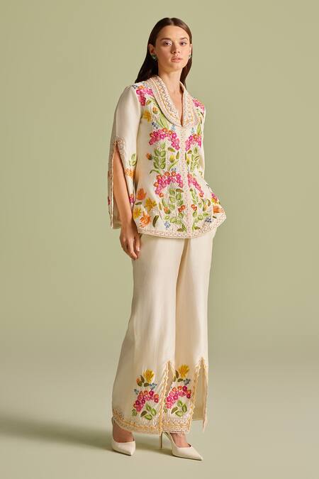 Chandrima Ivory Cotton Embroidery Collared Floral Threadwork Jacket Online at Aza Fashions Chandrima_Ivory Cotton Embroidery Collared Floral Threadwork Jacket _Online_at_Aza_Fashions