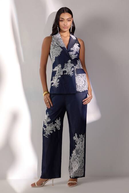 Label Deepika Nagpal Navy Denim Embroidery V-neck Floral Pant Set Online at Aza Fashions Label Deepika Nagpal_Navy Denim Embroidery V-neck Floral Pant Set _Online_at_Aza_Fashions