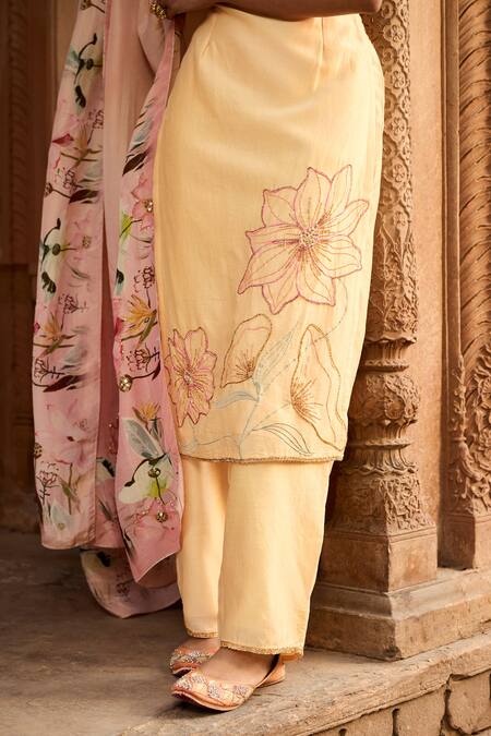 Shop SAANJH BY LEA Yellow Cotton Embroidery Square Neck Kurta Set Online at Aza Fashions Shop_SAANJH BY LEA_Yellow Cotton Embroidery Square Neck Kurta Set _Online_at_Aza_Fashions