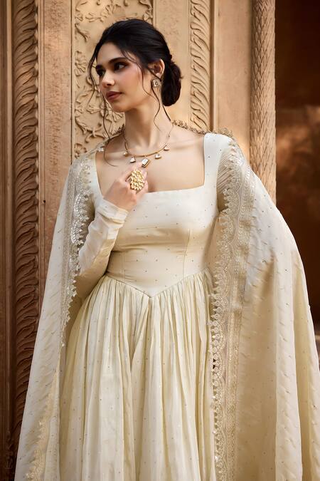 SAANJH BY LEA White Cotton, Chiffon Sequins Square Neck Mukaish Work Anarkali Set at Aza Fashions SAANJH BY LEA_White Cotton, Chiffon Sequins Square Neck Mukaish Work Anarkali Set _at_Aza_Fashions