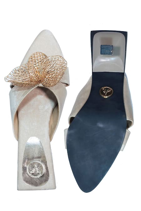 Sana K luxurious Footwear Gold Flower Kitten Heels 