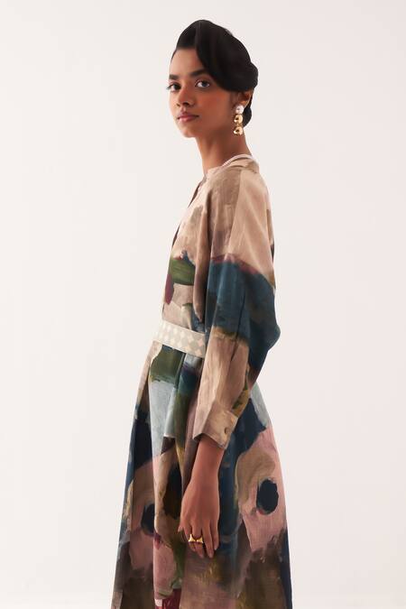 Buy_OFRIDA_Multi Color Cotton Embroidery Mandarin Collar Amelia Batwing Midi Dress_Online_at_Aza_Fashions