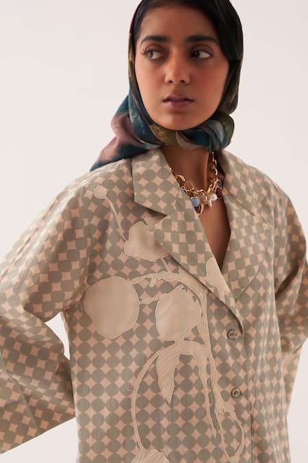 OFRIDA Multi Color Cotton Applique, Embroidery Collared Cuboid Shacket at Aza Fashions OFRIDA_Multi Color Cotton Applique, Embroidery Collared Cuboid Shacket _at_Aza_Fashions