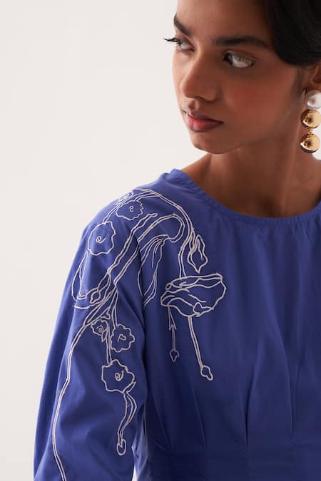 Buy_OFRIDA_Blue Cotton Embroidery Round Neck Darted Sleeve Midi Dress _Online_at_Aza_Fashions