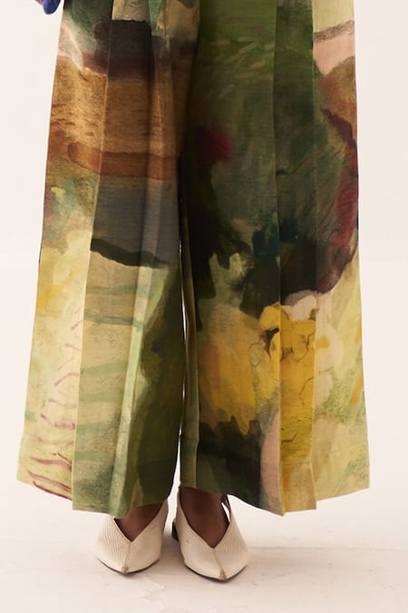 OFRIDA Multi Color Cotton Collared Hand-painted Abstract Meadows Set at Aza Fashions OFRIDA_Multi Color Cotton Collared Hand-painted Abstract Meadows Set _at_Aza_Fashions