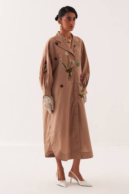 Buy OFRIDA Multi Color Cotton Embroidery, Applique Hand-painted Abstract Midi Trench Set Online at Aza Fashions Buy_OFRIDA_Multi Color Cotton Embroidery, Applique Hand-painted Abstract Midi Trench Set _Online_at_Aza_Fashions