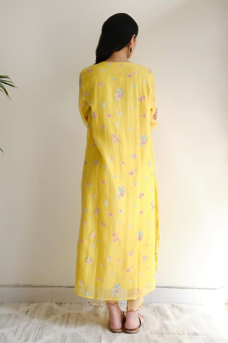 Juanita By Shubhda Embroidered Chanderi Kurta Set 