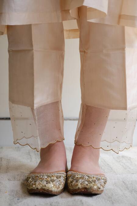 Buy_Juanita By Shubhda_Beige Silk Embroidery Round Neck Pintuck Kurta Set _Online_at_Aza_Fashions