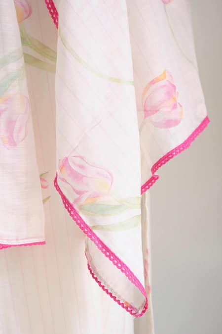 Juanita By Shubhda_Ivory Organza Embroidery V-neck Floral Kurta Set _Online_at_Aza_Fashions