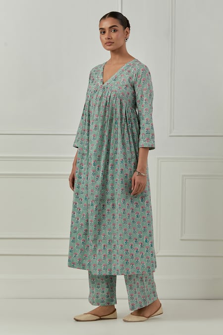 Musal_Green Cotton V-neck Floral Block Print Poppy Kurta Set _Online_at_Aza_Fashions