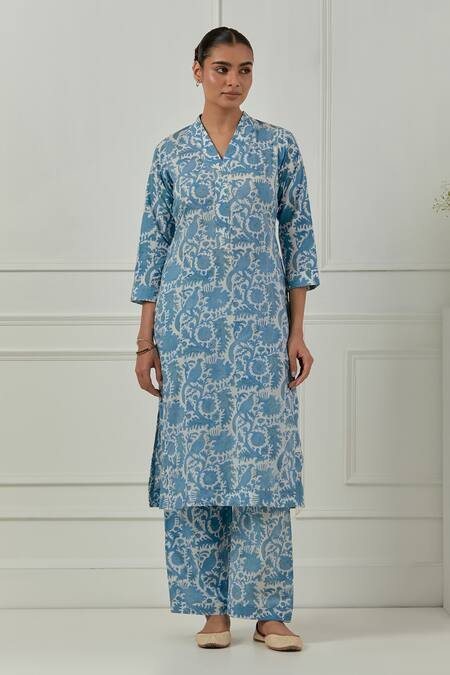 Shop_Musal_Blue Cotton, Silk Organza Split V-neck Floral Block Print Calla Kurta Set_Online_at_Aza_Fashions