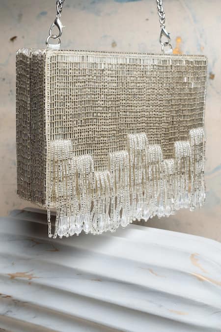 Buy Nayaab By Sonia Silver Tassels, Beads, Embroidery Salli En Vie Kasse Clutch Online at Aza Fashions Buy_Nayaab By Sonia_Silver Tassels, Beads, Embroidery Salli En Vie Kasse Clutch _Online_at_Aza_Fashions