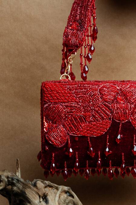 Nayaab By Sonia Red Beads, Tassels Ornate Radiance Kasse Clutch Online at Aza Fashions Nayaab By Sonia_Red Beads, Tassels Ornate Radiance Kasse Clutch _Online_at_Aza_Fashions