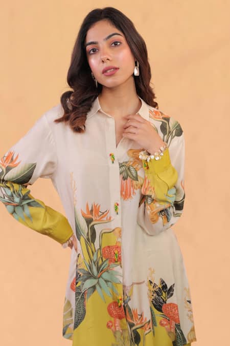 Shop_Surkh Syahi_Off White Cotton, Muslin Collared Floral Print Kokum Co-ord Set _Online_at_Aza_Fashions