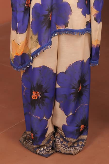 Surkh Syahi_Beige Linen Embroidery Round Neck Pankhudi Floral Kaftan Set _Online_at_Aza_Fashions