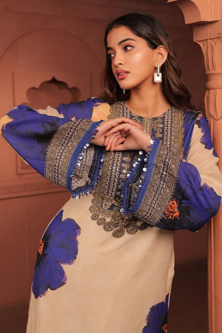 Surkh Syahi_Blue Linen Embroidery, Pom-poms Split V-neck Pankhudi Printed Kurta Set _at_Aza_Fashions