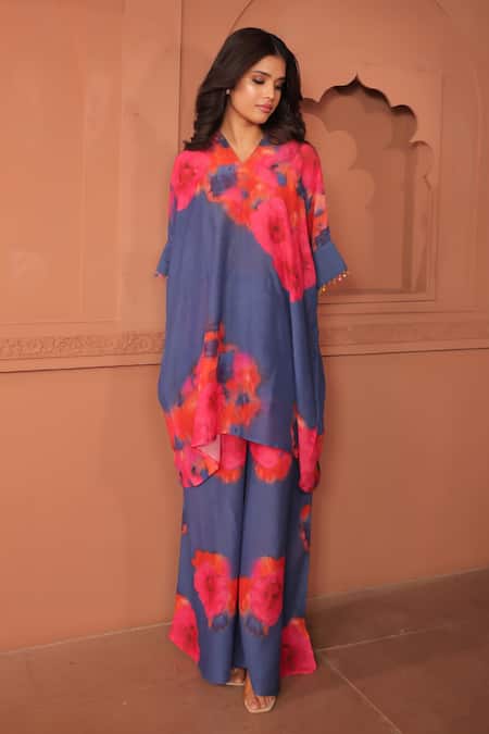 Shop_Surkh Syahi_Blue Linen Round Neck Pankhudi Floral Kaftan Set _at_Aza_Fashions