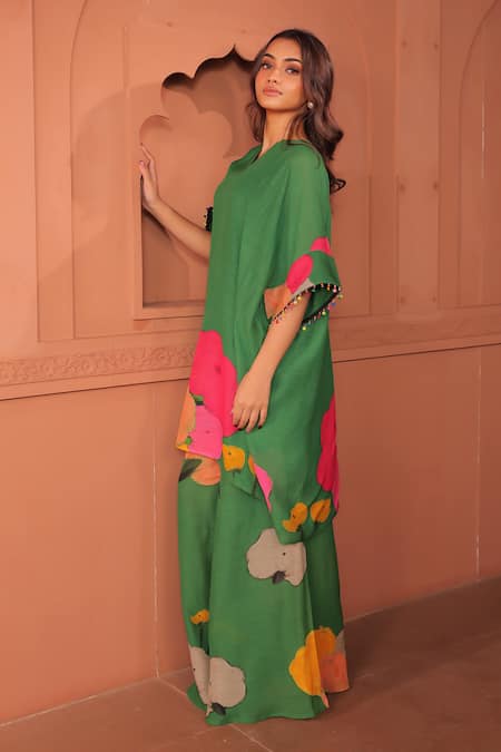 Shop_Surkh Syahi_Green Linen Embroidery V-neck Pankhudi Floral Kaftan Set _at_Aza_Fashions