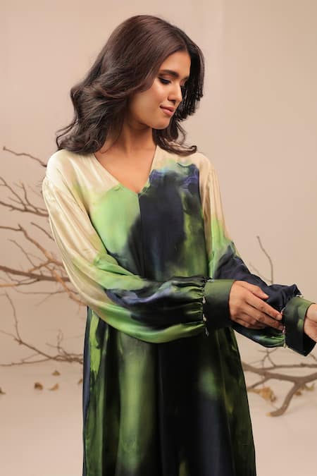 Surkh Syahi_Green Cotton, Silk Round Neck Jheel A-line Tunic Set _at_Aza_Fashions