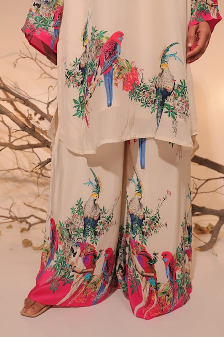 Surkh Syahi Off White Crepe Embroidery Open Neck Floral Printed Tunic Set at Aza Fashions Surkh Syahi_Off White Crepe Embroidery Open Neck Floral Printed Tunic Set _at_Aza_Fashions