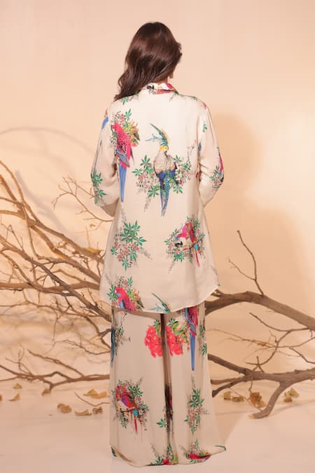 Shop_Surkh Syahi_Off White Crepe Embroidery Collared Floral Printed Parinda Co-ord Set _at_Aza_Fashions